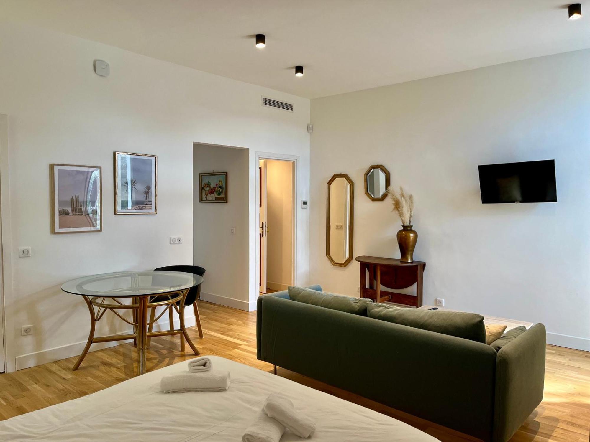 Villa Les Roches Mandelieu Εξωτερικό φωτογραφία