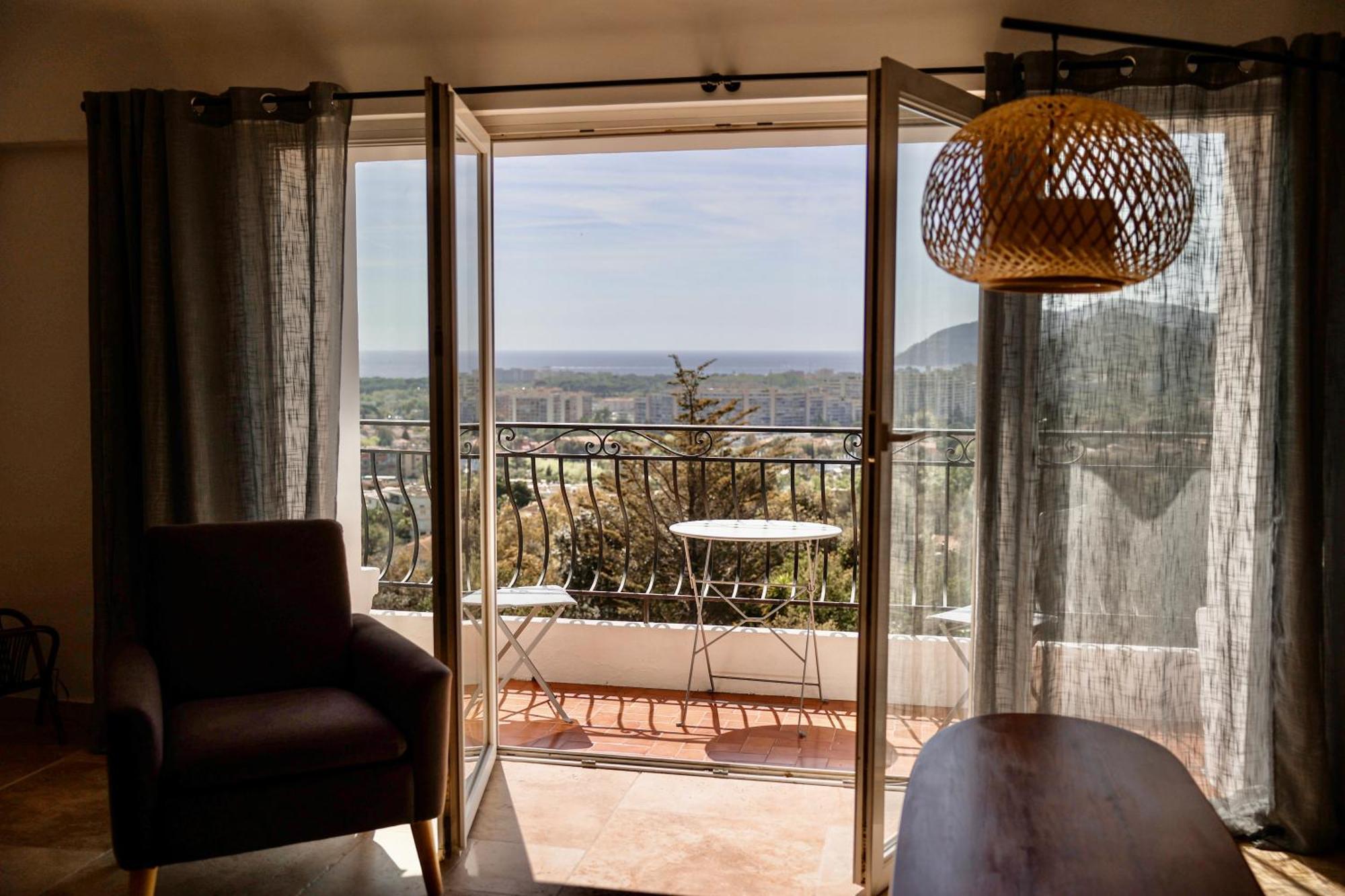 Villa Les Roches Mandelieu Εξωτερικό φωτογραφία